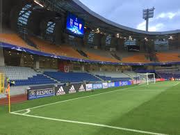 Cimbom, şampiyonlar ligi'ndeki ön eleme maçlarını başakşehir'in fatih terim stadyumu'nda oynayacak. Cetin Cem Yilmaz On Twitter Basaksehir Fatih Terim Stadyumu Prepared For The Championsleague Play Offs Surely Its Biggest Night So Far