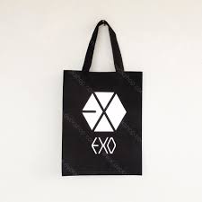 Download Ready Stock Tote Bag Exo Goodie Bag Tas Spunbond Kpop Harga Rp 35 000 Deskripsi Warna Hitam Ukuran Tin Custom Tote Bags Tote Bag Reusable Tote Bags