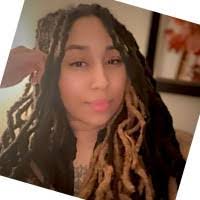 Bobbie Charette's Instagram, Twitter & Facebook