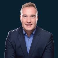 Jessica Pietsch's Instagram, Twitter & Facebook