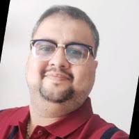 100+ perfiles de «Desmond»