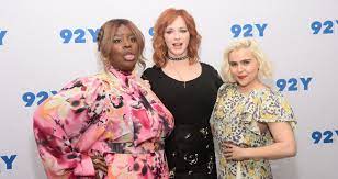 The pressure is on after lucy's body is discovered in a graveyard. Good Girls Staffel 5 Auf Netflix Geht Es Mit Der Serie Weiter