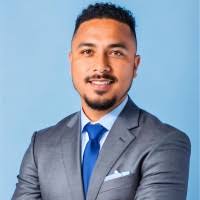 200+ perfiles de «Sassman»