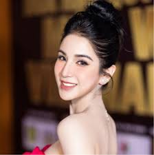 Diệp Lâm Anh: Làm dâu hào môn vẫn không tránh khỏi kiếp 'hồng nhan bạc phận'