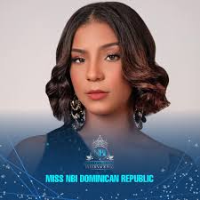 Rosa Abad's Instagram, Twitter & Facebook