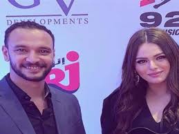 شاركت هنادي مهنا مؤخرُا في مسلسل فارس بلا جواز، بطولة مصطفى قمر، شيري عادل، بشرى، ندى موسى، ديما بياع، فاطمة عادل، محمد ثروت، طارق عبد العزيز، سليمان عيد، طارق الإبياري، محمد طعيمة، مصطفى حمزة، محمد يوسف، راندا عبد السلام، سامي مغاوري. Ø¨Ø§Ù„ØµÙˆØ± ÙˆØ§Ù„ÙÙŠØ¯ÙŠÙˆ Ø®Ø·ÙˆØ¨Ø© Ù‡Ù†Ø§Ø¯ÙŠ Ù…Ù‡Ù†Ø§ Ø¹Ù„Ù‰ Ù†Ø¬Ù„ Ø®Ø§Ù„Ø¯ ØµØ§Ù„Ø­ Ø§Ù„Ù…Ø¯ÙŠÙ†Ø© Ù†ÙŠÙˆØ²
