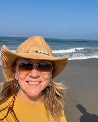 Anitra Carr (@anitrasings) • Instagram photos and videos