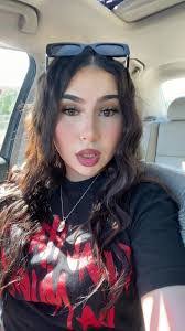 Carissa Kane's Instagram, Twitter & Facebook