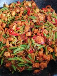 500 gr kentang, kupas, potong kotak kecil 250 gr ati ampela/ udang kupas 1 papan pete 3 cm lengkuas, geprek 1 batang sereh, geprek 2 lmbar daun salam 150 ml santan gula garam. Resepi Sambal Goreng Tahu Tempe Resepi Merory Sedap Betul