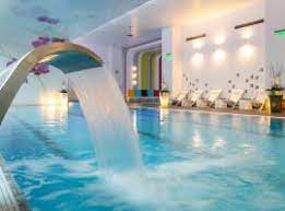 Dacă vă doriți ceva cu adevărat special, puteți găsi un hotel de 5 stele în bucurești la un preț mediu de 399 lei per noapte (pe baza prețurilor de pe booking.com). Cele Mai Bune 10 Hoteluri De 4 Stele Din BucureÈ™ti Romania Booking Com