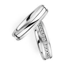 Couple Wedding Band With Diamond 0 36 Ct Tw Couple Wedding Rings Platinum Wedding Rings Wedding Ring Designs