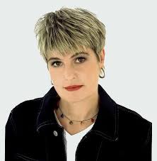 Hazel Dean's Instagram, Twitter & Facebook