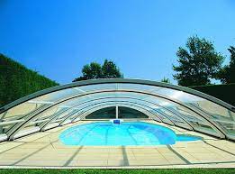 De quoi se réserver de belles baignades à ciel ouvert ! Abris Mi Haut Piscine Desjoyaux Collot Piscine Paysage