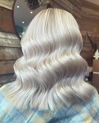 Can You Bleach Wet Hair? Here'S What The Experts Say – Revela