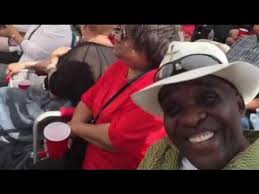 Canta Sara Garay EN MI VIEJO SAN JUAN