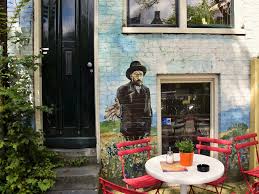 Oudezijds voorburgwal 90 (+31) 206 25 98 64 more than a year ago. 14 Best Coffeeshops In Amsterdam For A Legal High