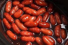 Crock Pot Mini Smoked Sausages With Grape Jelly Sauce Recipe Mini Hot Dog Recipes Grape Jelly Chili Sauce Hot Dog Appetizers