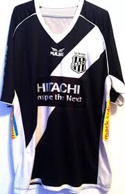 Além de somar mais um revés dentro do torneio nacional, a ponte preta afundou de vez na classificação e ocupa a lanterna. Ponte Preta Fora Camisa De Futebol 2012 2013