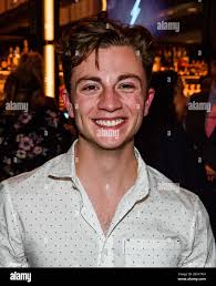 Richard ellis -Fotos und -Bildmaterial in hoher Auflösung