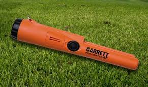 When buying the best underwater metal detector, you must know the features that will work for gold mining equipment. Pinpointers Metal Locator Gold Prospecting Gold Prospecting Mining Equipment Detectors Snake Protection