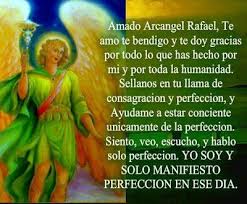 El arcangel rafael, es el protector de los enfermos, su auxilio esta en todo momento que haya enfermedad, dolor o afliccion. El Taller De Mi Angel Amado Arcangel Rafael Arcangel Rafael Oracion A Los Arcangeles Oraciones