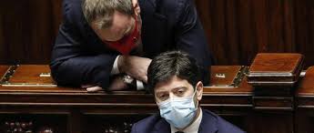 Tra le nuove disposizioni potrebbe esserci una ulteriore stretta sugli sport dilettantistici da contatto e su alcune attività fisiche. Dvoumj1upyzjum