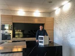 Si quiere participar de está interesante colaboración, llámenos, nos gustaría conocerle personalmente y hacerle una presentación exclusiva de nuestras soluciones. Jose Antonio Ruiz Encimeras Dali En Mi Taller El Material Poderoso Es Stone Italiana Focus Piedra Noticias Sobre Piedra Natural