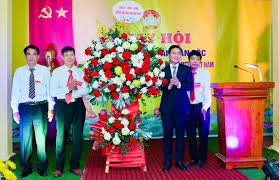 Phó Chủ tịch Thường trực UBND tỉnh Vũ Việt Văn dự ngày hội Đại đoàn kết  toàn dân tộc tại thôn Phan Lãng