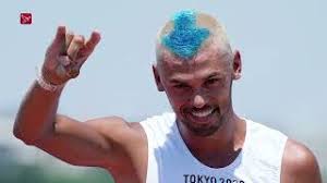 I grew up with a football father. Bnejdnxnrze Lm