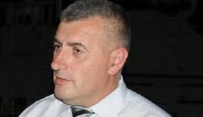 Dy vendimet e Skënder Susurit