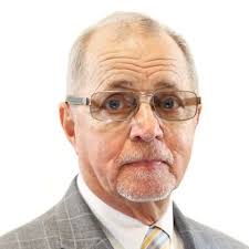 Tom & Debbie Gibbons (@ThomasGibbons65)