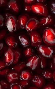 Pin By Arina On Rojo 3 Red Pomegranate Pomegranate Seeds Pomegranate For Skin