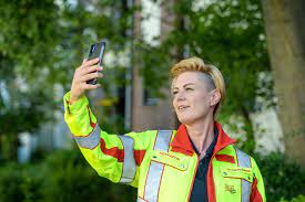 Update information for carola holzner ». Social Media Aus Uberzeugung Mulheimerin Positioniert Sich Als Doc Caro Im Internet Mulheim An Der Ruhr