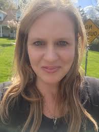 Can someone make this a professional head shot please!