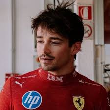 shananana 💐 (@shanssargeant)