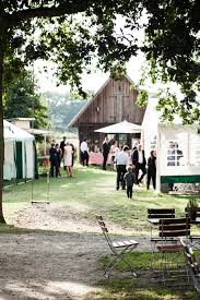 Ein bauernhof bietet so ein schönes ambiente für eure trauung inmitten der natur. Hochzeit Hof Eggers Bio Bauernhof In Kirchwerder Bei Hamburg