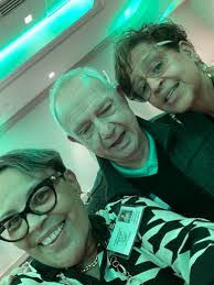 Sarah Faizi's Instagram, Twitter & Facebook