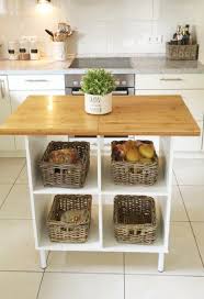 9 Moglichkeiten Ikea Teile Zu Verwenden Um Die Kucheninsel Ihrer Traume Zu Bauen Kuche Mit Insel Diy Kucheninsel Kucheninsel Ikea