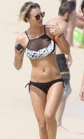 Kaley cuoco ♕ transformation from 05 to 33 years old. Kaley Cuoco Bikini Pictures Popsugar Celebrity