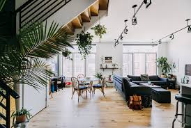 Plants And Diy Projects Make This Philly Rental Apartment Cool Cool Apartments Rental Apartments City Living