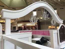 Scene In Lynnwood On The Move At Alderwood Mall Lynnwood Today