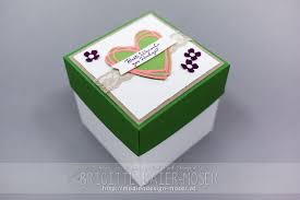 Explosionsbox Mit Gartenmotiv Mediendesign Moser In 2020 Explosionsbox Gutschein Verpacken Garten Bastelarbeiten Aus Papier Und Pappe