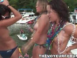 Spring break college hotties home film pt 2. Spring Break College Party Babes Flashing Titties On A Boat Free Xxx Porn Videos Oyoh