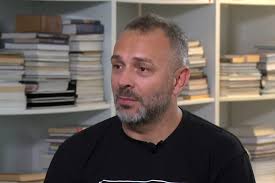 BH novinari zahtijevaju danonoćnu policijsku zaštitu za urednika Avdu Avdića