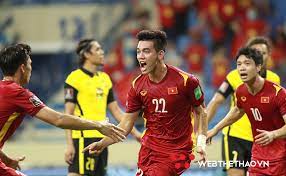 Tấn trường, duy mạnh, quế hải, tiến dũng, văn hậu, xuân trường, trọng hoàng, công phượng, hoàng đức. Káº¿t Quáº£ Viá»‡t Nam Vs Malaysia Tiáº¿n Linh Tá»a Sang Viá»‡t Nam Xay Cháº¯c Ngoi Ä'áº§u Báº£ng G