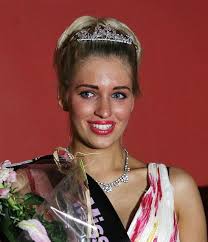 Middlesbrough beauty Elleanor crowned Miss Durham 2012