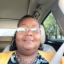 Sandy Rutland's Instagram, Twitter & Facebook