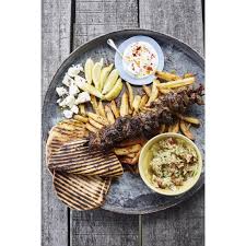 Leckeres Lamm Kebab A La Jamie Oliver Wir Lieben Den Food Fight Club Donnerstags Bei Uns In Der Primetime Donertellermalanders Zitron Diy Dish Dishes Food