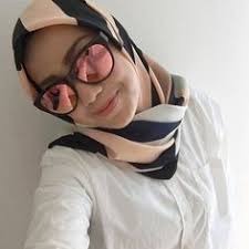 Ini kerana, cermin mata hitam bukan sahaja bertindak sebagai penambah gaya, ianya juga boleh menbantu melindungi anak mata anda dari terdedah kepada sinaran uv matahari yang membahayakan. 97 Best Beautiful Hijab Girl Ideas Beautiful Hijab Girl Beautiful Hijab Hijab