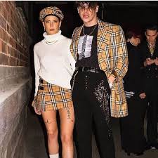 Halsey/twitter halsey proved her and yungblud are still as close as ever when she told a fan she heard his 2020 album months before. Halsey Yungblud Yungblud